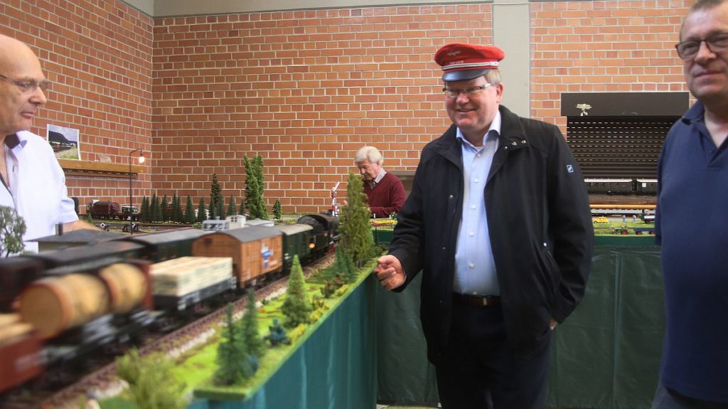 OB Cerny als Lokführer