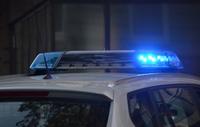 Senioren-Ehepaar zu Hause in Lappersdorf überfallen – Polizei nimmt Tatverdächtige fest