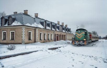 Scheiben am Bahnhofsgebäude in Vilseck beschädigt