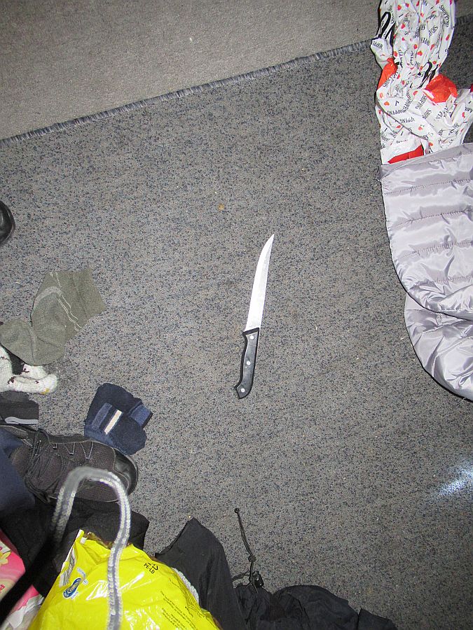 Küchenmesser, mit dem die Beamten bedroht wurden Foto: Polizei Amberg