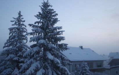 Starke Schneefälle führten ganztägig zu Verkehrsbehinderungen in der gesamten Oberpfalz