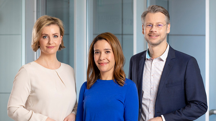 Jasmin Hekmati, Julia Theres Held und Andreas Klinner. Copyright: ZDF / Jana Kay 