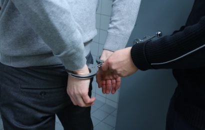 Gesuchter leistet unter Drogeneinfluss Widerstand