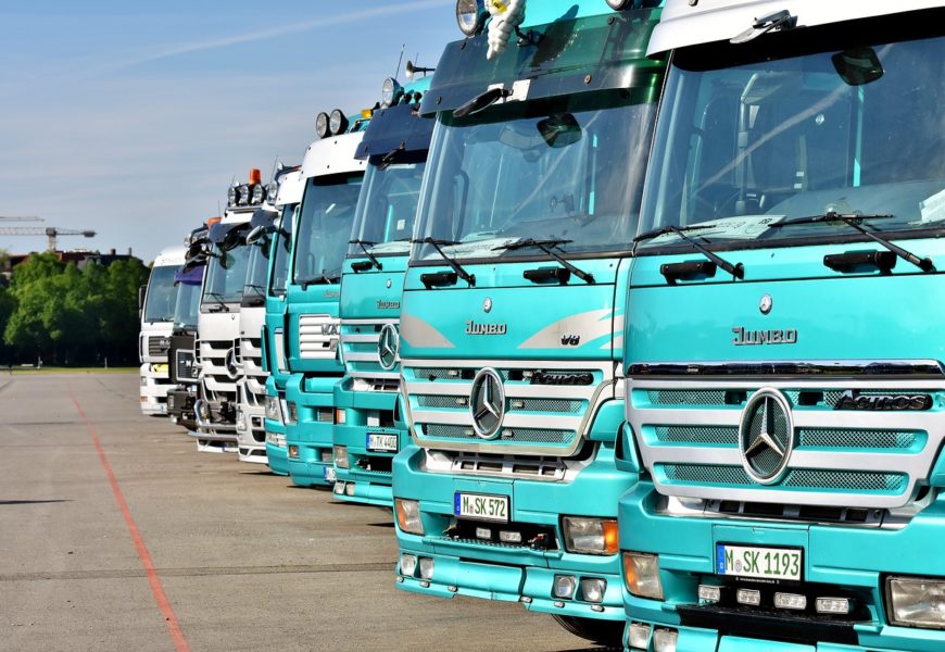 Bayerns Innenminister Joachim Herrmann erinnert an wieder geltendes Sonn- und Feiertagsfahrverbot für Lkw ab 7,5 Tonnen