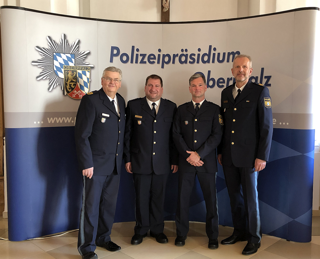 v.l.n.r.: PP Mahlmeister, EPHK Heldwein, PHK Damm, PVP Schöniger
