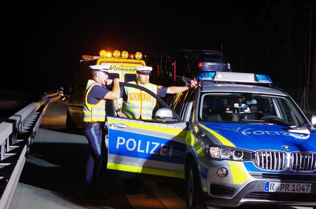 Polizei im Nachteinsatz Foto: Pressedienst Wagner