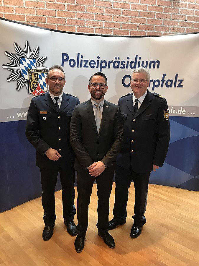 v.l. PD Thomas Bauer, KOR Jürgen Dodell, PP Gerold Mahlmeister  Foto: Plößl