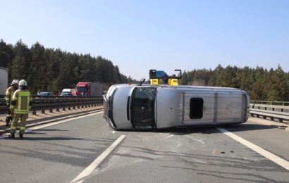 Folgenschwerer Reifenschaden auf der A6