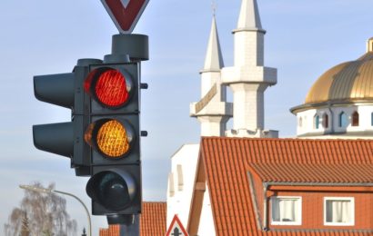 Ampel außer Betrieb – Verkehrsunfall mit Verletzten auf der Kreuzung