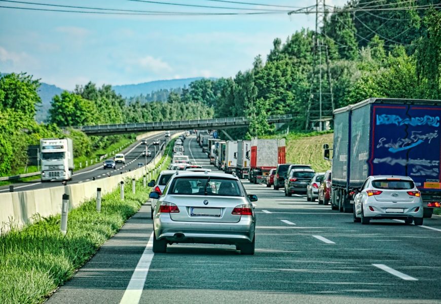 Rettungsgasse missbräuchlich benutzt
