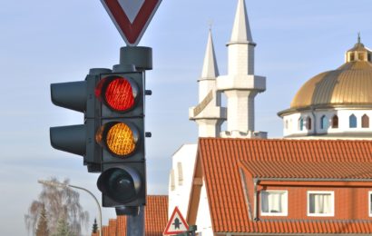 Ampel fällt aus und schon kracht es