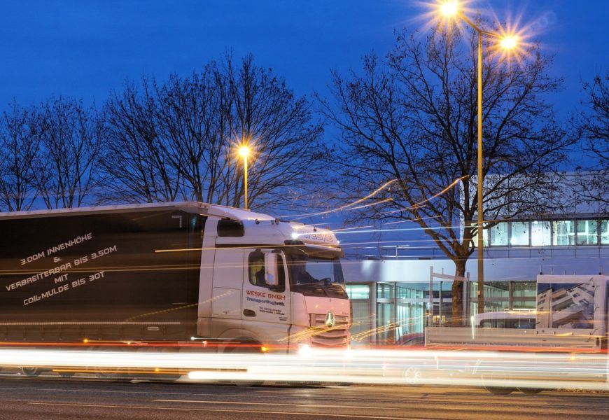Sattelzug mit 115 km/h unterwegs