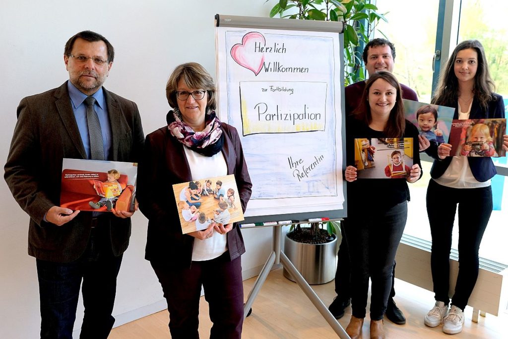 von links: Günther Koller (Caritas), Susanne Kleinhenz (Referentin IFP), Christine Gerl (Bildungskoordinatorin), Juba Akili (Partnerschaft für Demokratie) und Marlen Mägerl (Partnerschaft für Demokratie)
