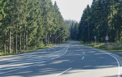 Falschfahrer auf der B85