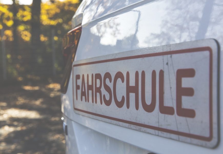 Fahrschüler in Verkehrsunfall verwickelt