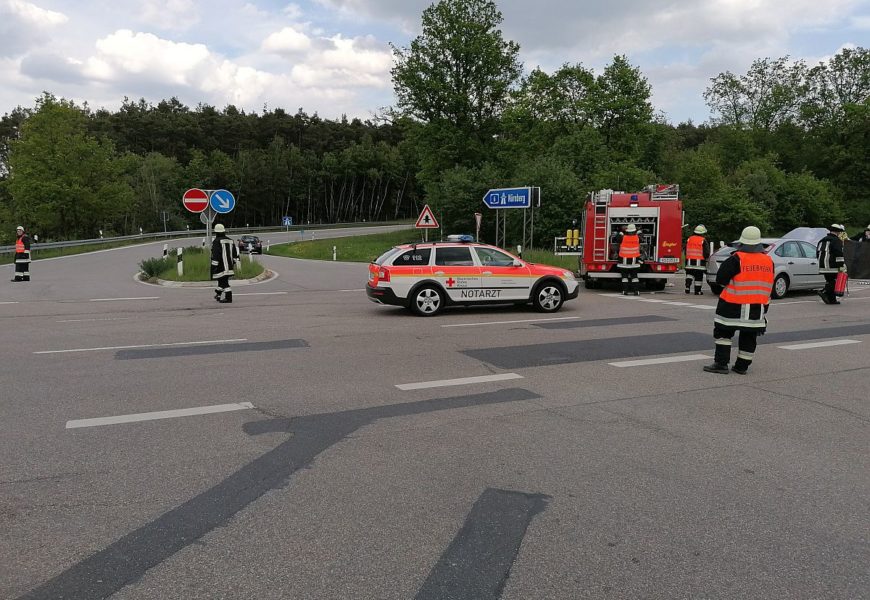 Verkehrsunfall an Autobahnanschlussstelle Regenstauf