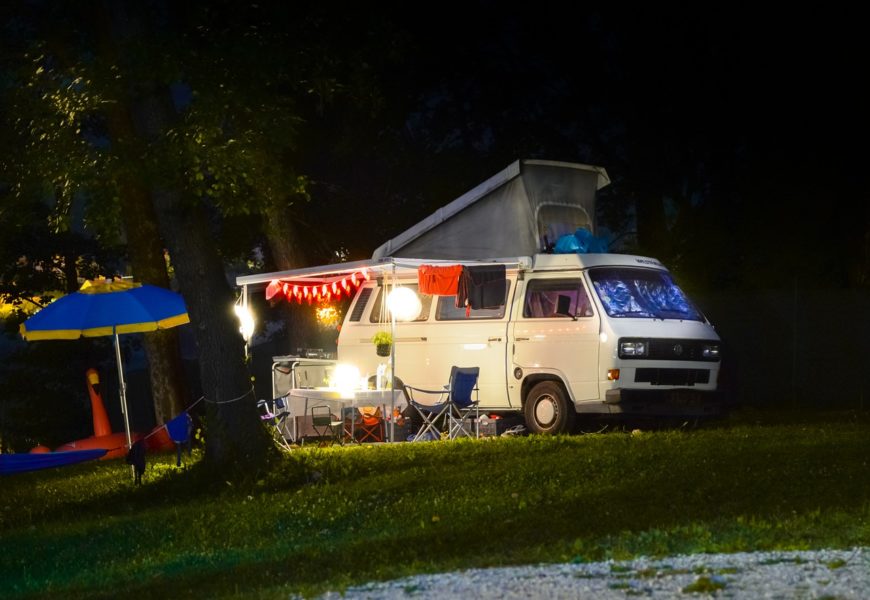 Diebstahl am Campingplatz – Täter flüchtig – Zeugenaufruf