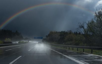 Starkregen führt zu mehreren Verkehrsunfällen