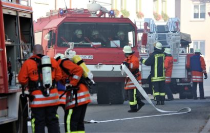 Brand in Mehrfamilienhaus in Reinhausen