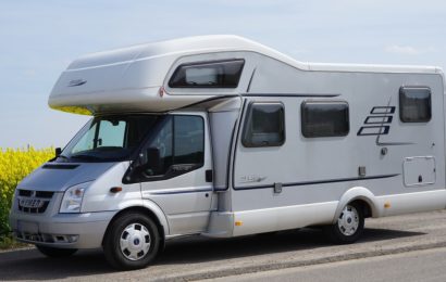 Seitenscheibe eines Wohnmobils in Burglengenfeld eingeschlagen