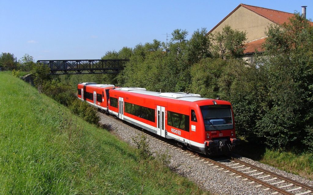 Regionalzug der DB (Symbolfoto: Pixabay)