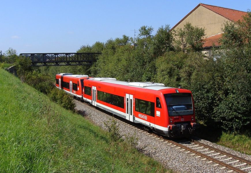 Im Zug komplett ausgerastet – Passanten schritten mit ein