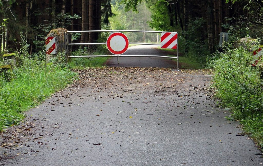 Symbolbild Zufahrtssperre