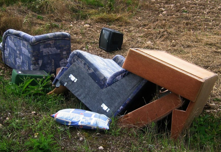 Umweltsünder in Schmidgaden rechnet nicht mit Ermittlungsgeschick der Beamten