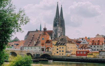 Bayerns Innenminister Joachim Herrmann beim Pontifikalamt