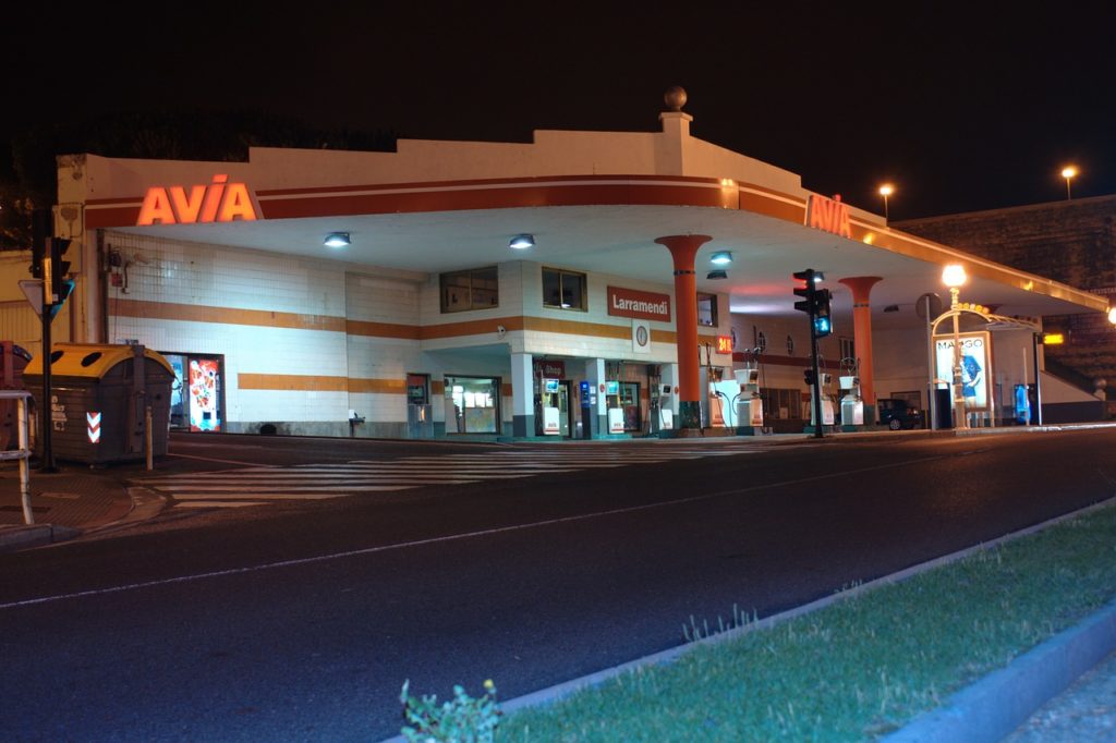 Tankstelle "AVIA" (Symbolbild Pixabay)