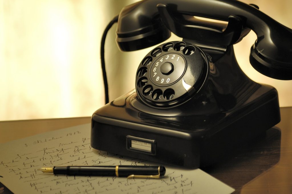 Symbolbild: Antikes Telefon
