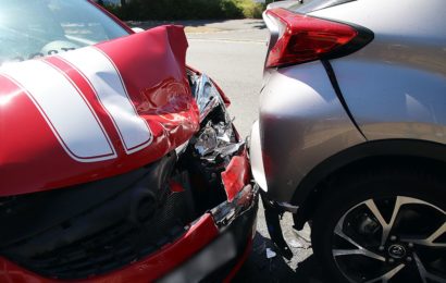 „Fünf auf einen Streich“ – Verkehrsunfall mit hohem Sachschaden