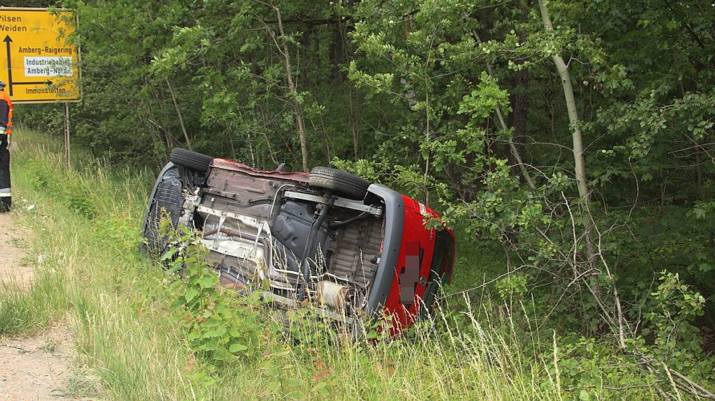 Schwerer Verkehrsunfall auf der St2238 Foto: Pressedienst Wagner