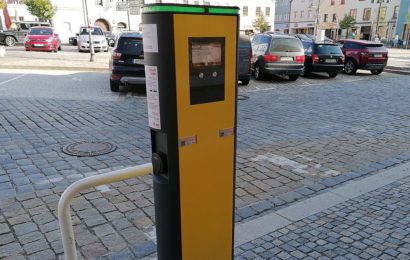 Parkautomat beschädigt