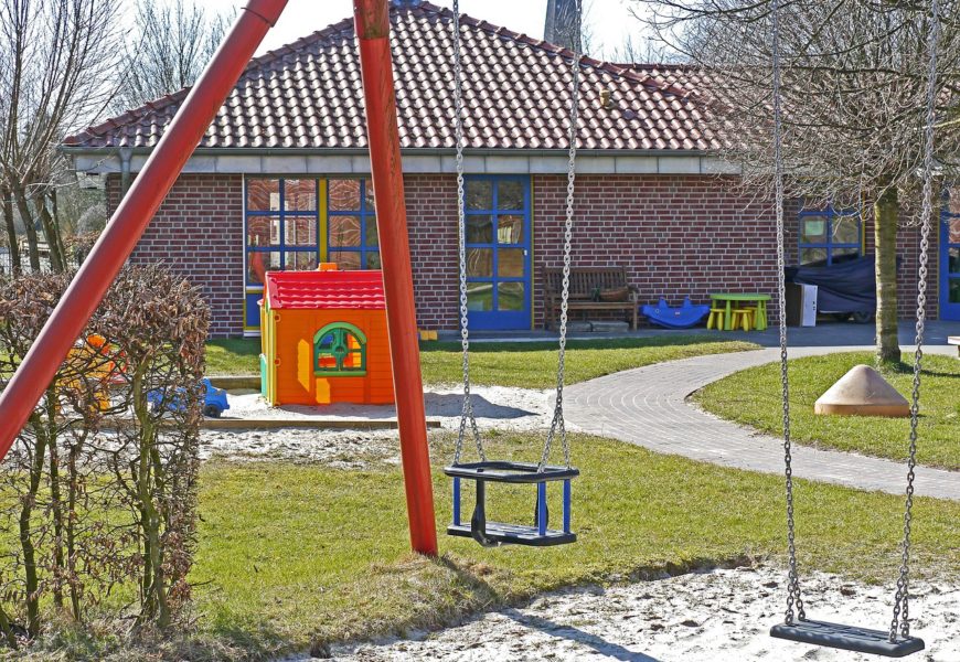 Sachbeschädigung an Container einer Kindergartengruppe