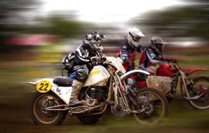 Rasende Motocrosser am Hohenbogen