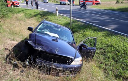 Beschädigter Mercedes-Benz aus Kohlberg Foto: Presse S&J Aktuell