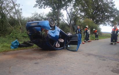 Verkehrsunfall mit Pkw-Überschlag in Weiden