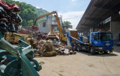 Geschäftigkeit auf dem Wertstoffhof für Diebstahl genutzt – Aktenkoffer verschwunden