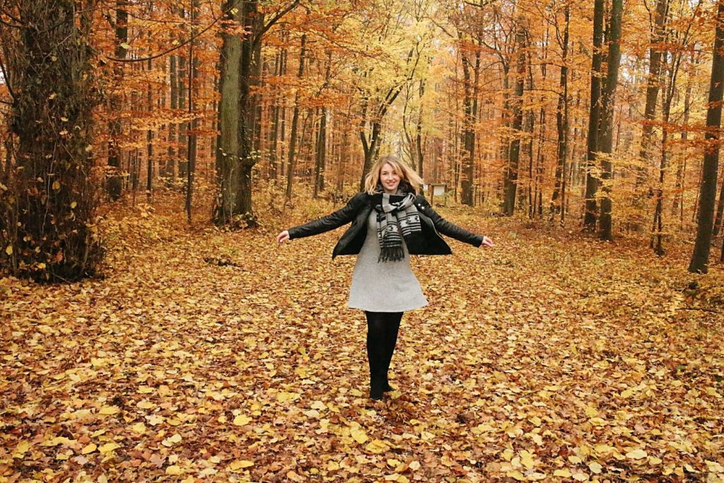 Ein Herbstspaziergang im Wald. Nur eine von unendlich vielen Möglichkeiten, sich aktiv am ersten Instawalk des Amberg-Sulzbacher  Landes zu beteiligen. Foto: Regina Wolfohr