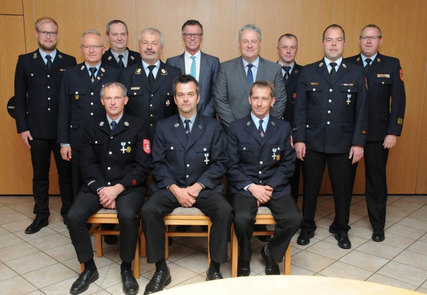 Feuerwehrehrungsabend in Gebenbach