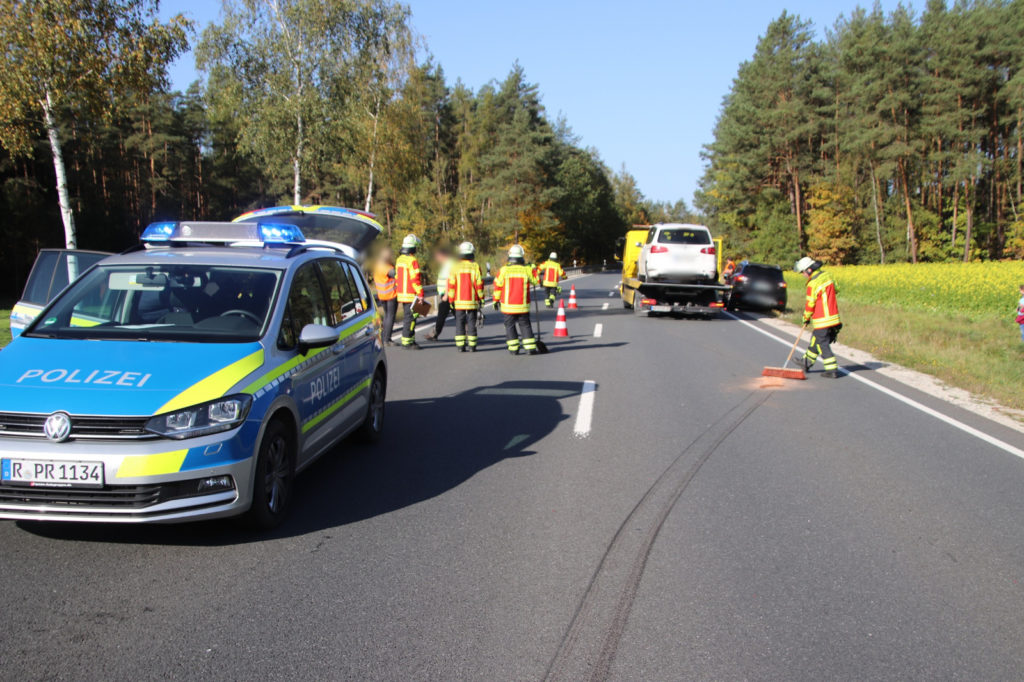 Eines der beteiligten Fahrzeuge Foto: Pressedienst S&J Aktuell