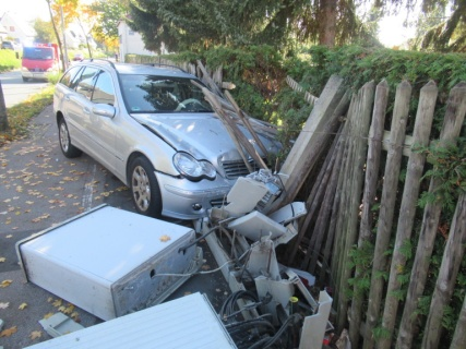 Der Unfall war verantwortlich für den Telefon- und Internetausfall in Amberg Foto: Polizei