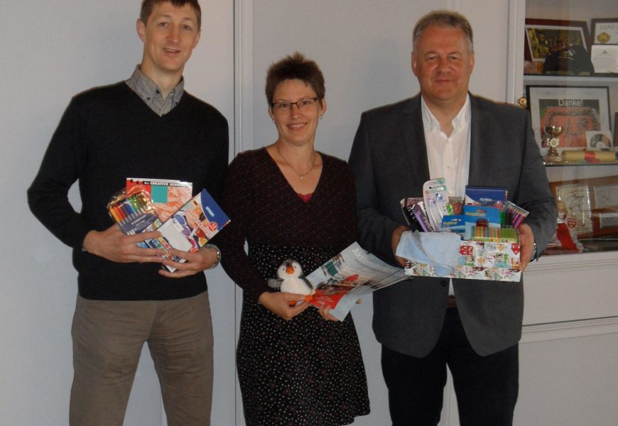 Auftakt für „Weihnachten im Schuhkarton“