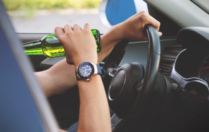 Unter Alkoholeinfluss am Straßenverkehr teilgenommen