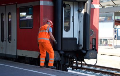 Sternhagelvoll am Schwandorfer Bahnhof