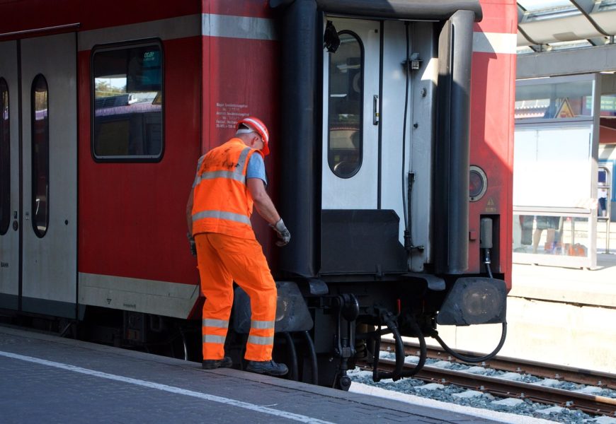 Verhaftung in Schwandorf nach Randalen im Zug