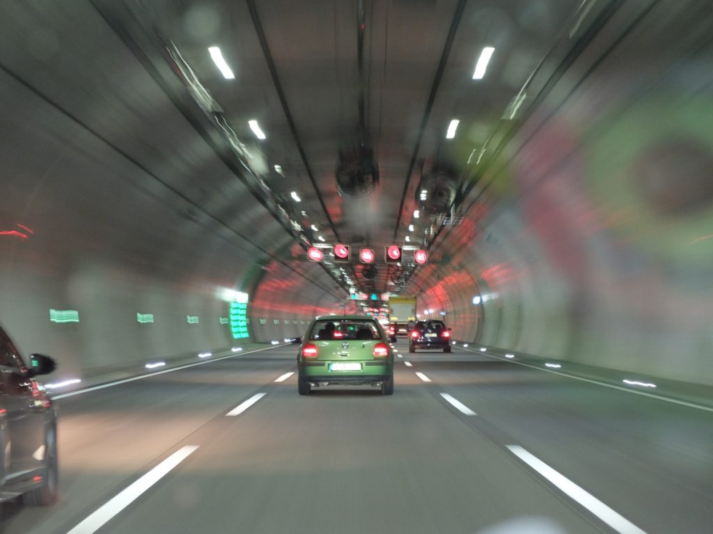 Symbolbild: Autobahntunnel