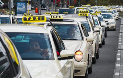 Regensburger Taxifahrer stiehlt Fahrrad