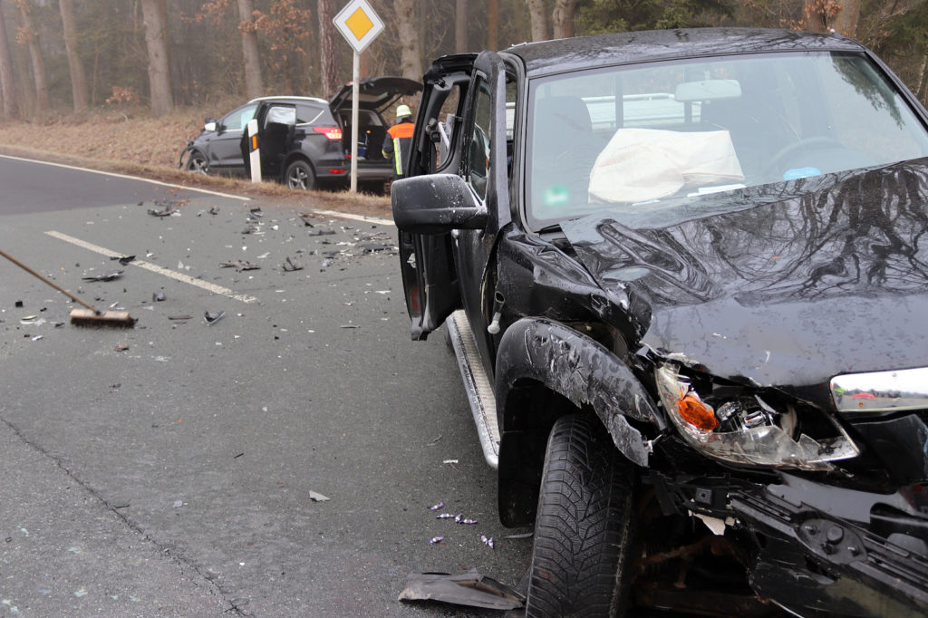 Am Unfall beteligter PKW Foto: Oberpfalz Aktuell